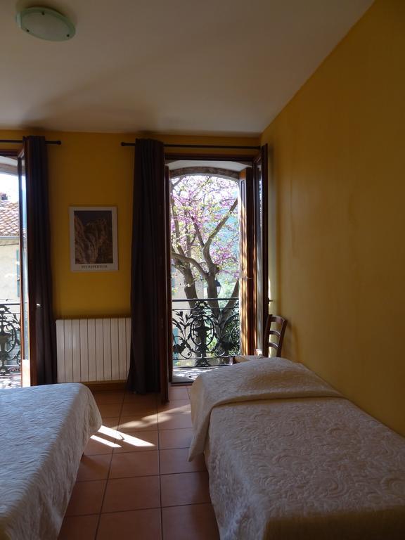 Hotel Les Santolines Cucugnan Habitación foto